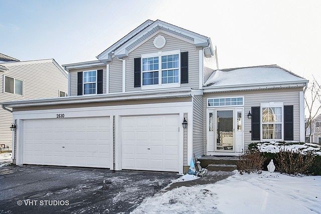 1st image of 2610 Waterford Ln