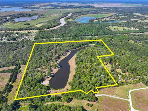 875 Old Highway 19, Trinity, TX 75862