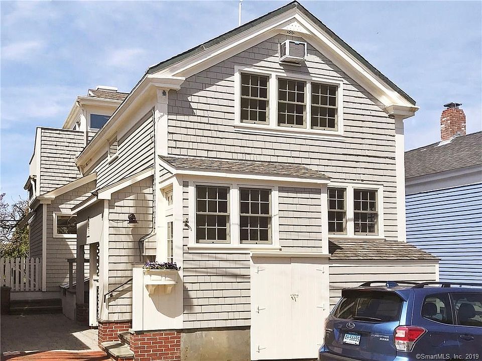 1st image of 18 School St