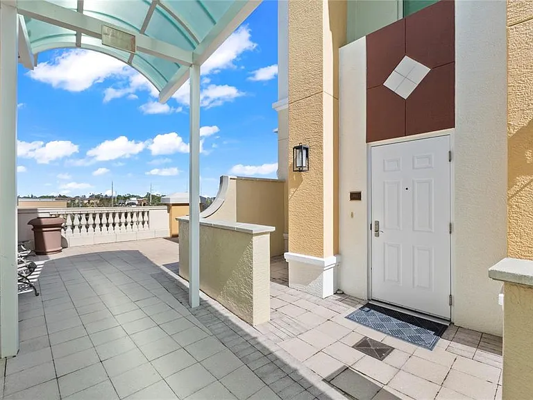 800 N Tamiami Trl #321A — Photo 5