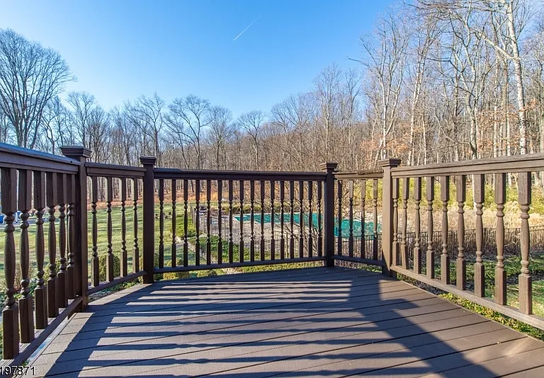 32 Schoolhouse Ln — Photo 19