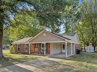 1019 Greencliff Rd, Collierville, TN 38017