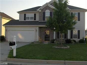 1st image of 4506 Wolf Run Dr