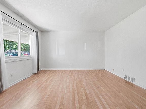 5th image of 9029 18th Ave S