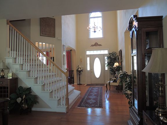 2nd image of 161 Old Carriage Way