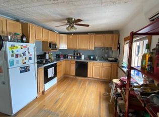 77 Thorndike St #2, Cambridge, MA 02141