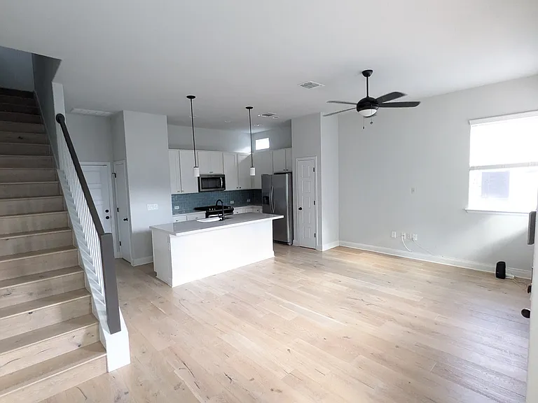 10208 Cienega Cv — Photo 30