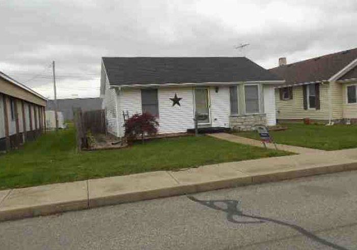 1st image of 1234 1/2 N Cherry St