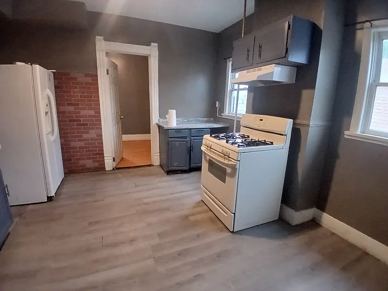 928 Burnet Ave #2 — Photo 4