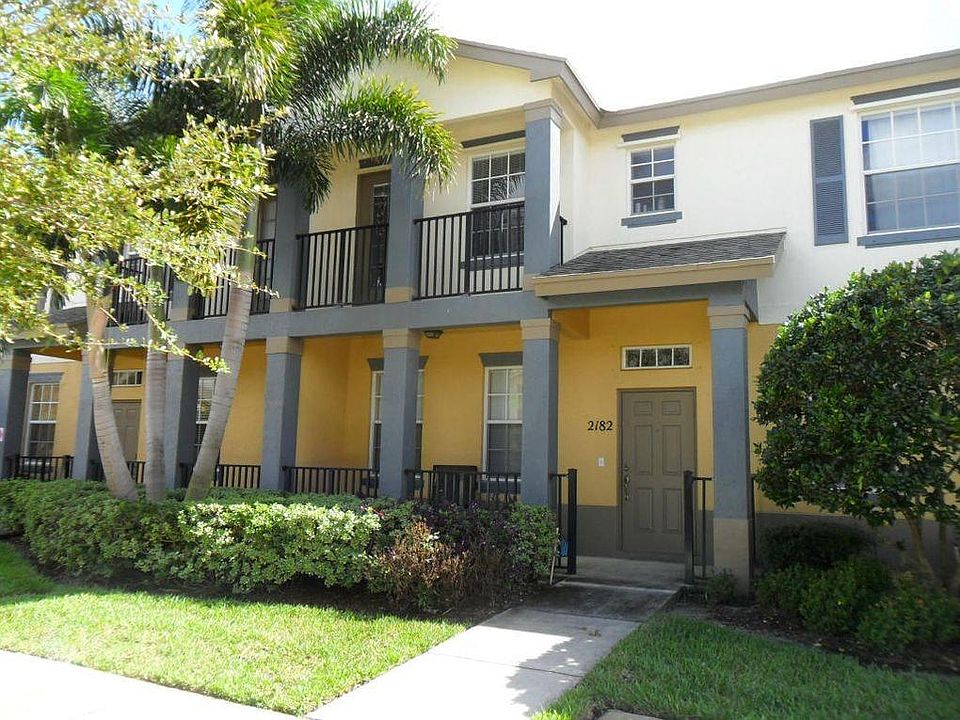 1st image of 2182 SE Grand Dr
