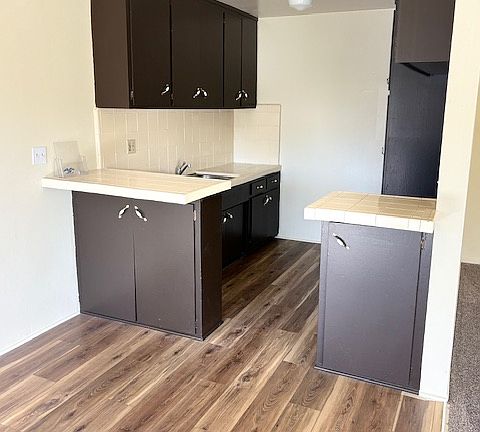 5th image of 4927 August St APT 6