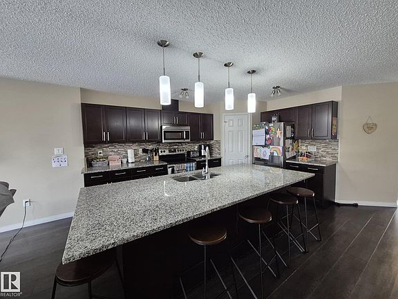 5th image of 5429 Crabapple Loop SW