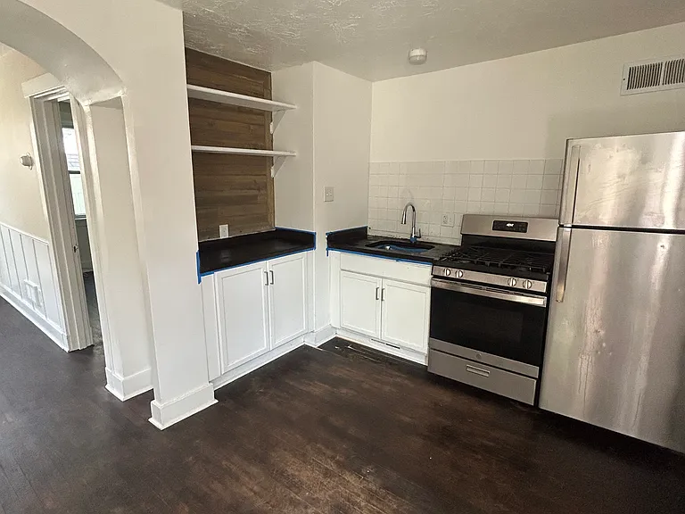 1427 Franklin Ave #1427 — Photo 5