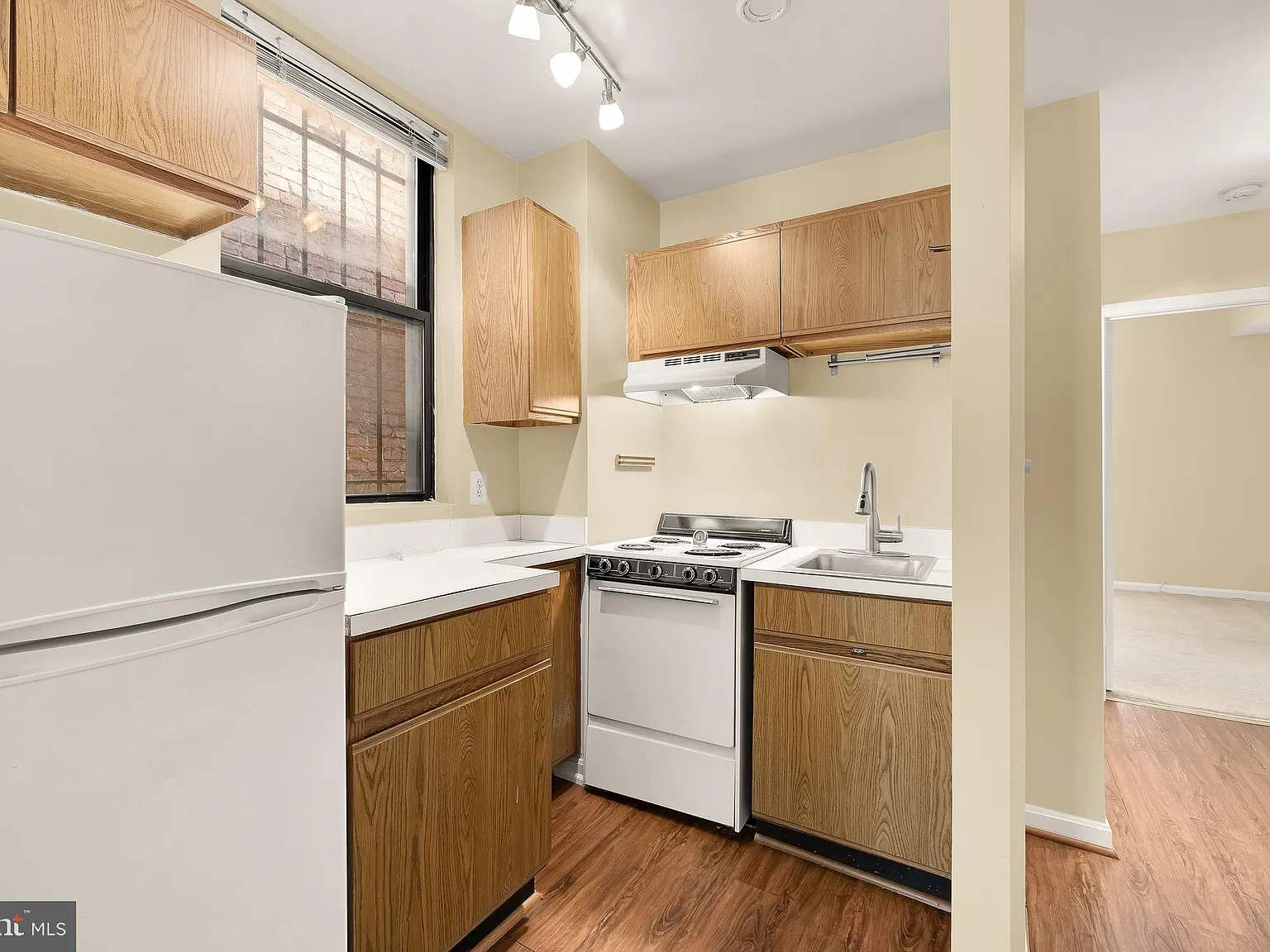 1 bed, 700 sqft, $2,000 — Photo 4