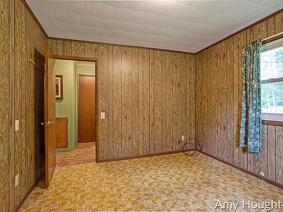 3rd image of 3288 Alvin Dr