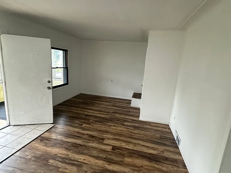 446 E Hudson St #1 — Photo 3