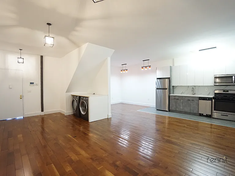 640 Kosciuszko St #1 — Photo 16