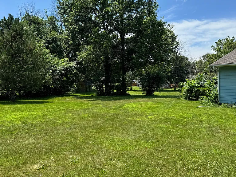 214 Green Ave — Photo 24