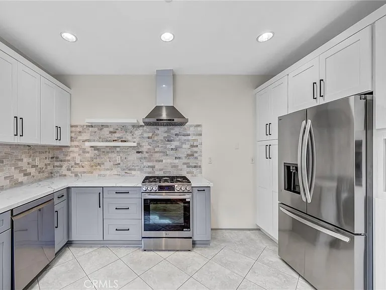 755 S Melrose St — Photo 13