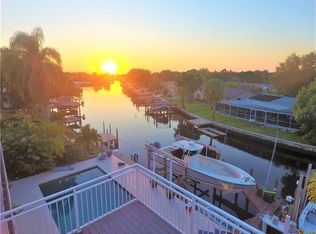 417 Crosswinds Dr NE, Palm Harbor, FL 34683
