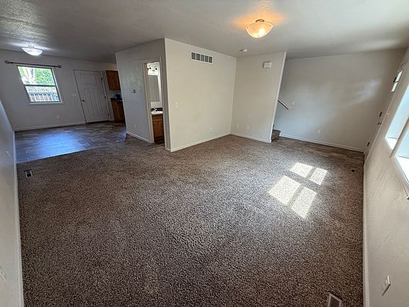 5th image of 418 W Pershing Ave APT 2