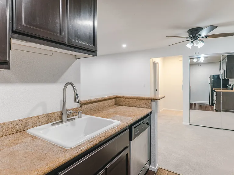 2766 Somerset Park Cir — Photo 10