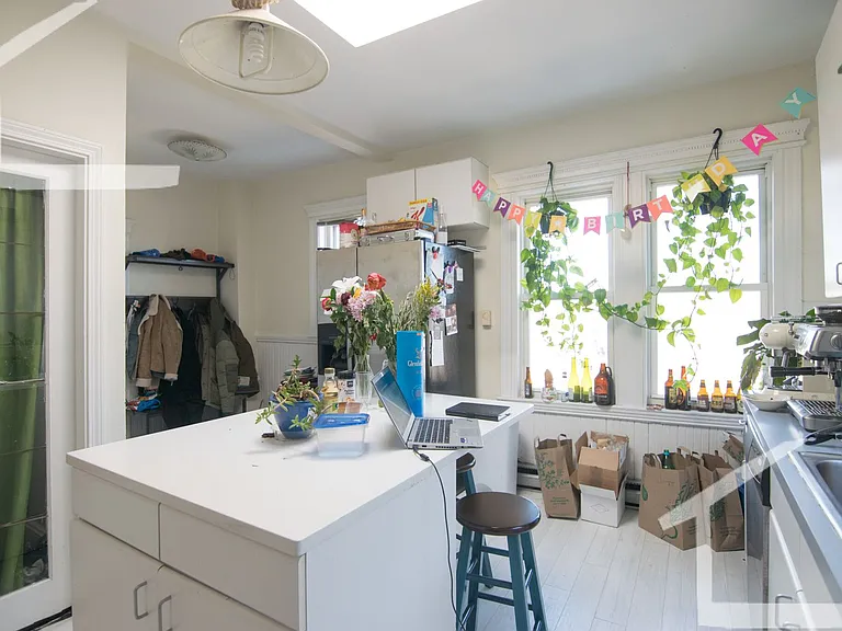 227 Harvard St #5 — Photo 11