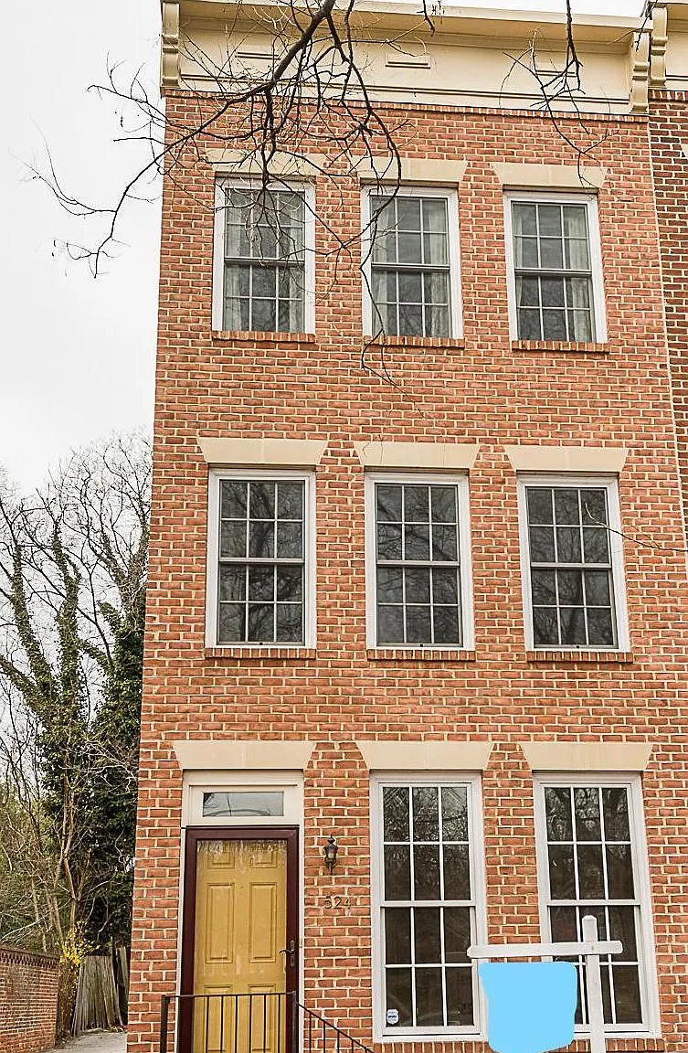 524 Saint Mary Street - 1 — Photo 1