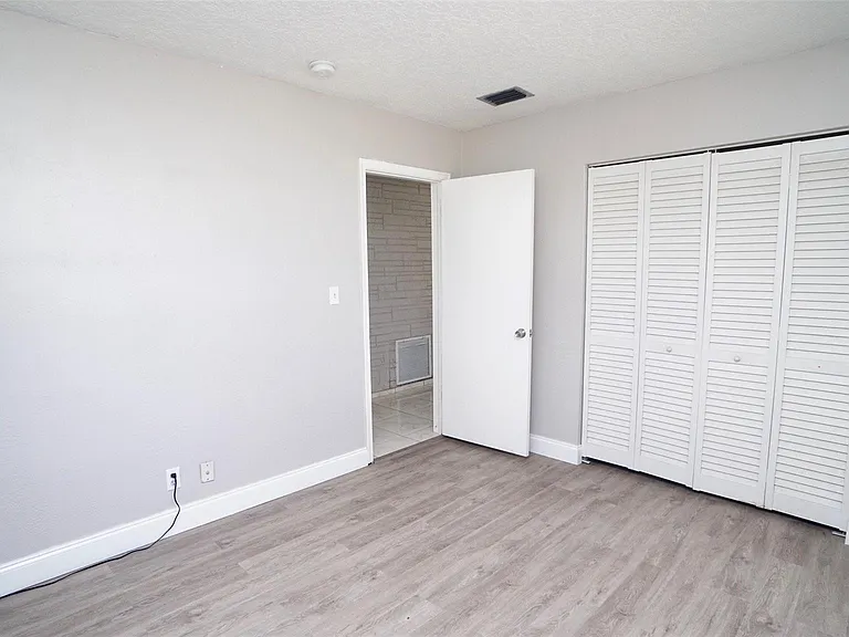 5908 NW 81st Ave — Photo 27