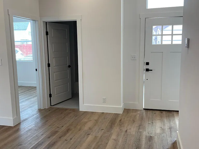 121 Micah Point #A — Photo 3