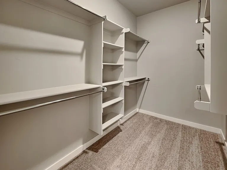 12432 Armstrong Dr — Photo 13