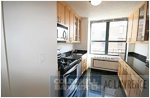 4th image of 247 W 87th St APT 15G