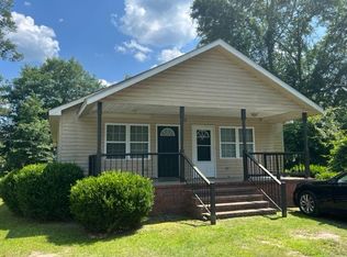 37 Old Still Rd APT A, Pembroke, GA 31321