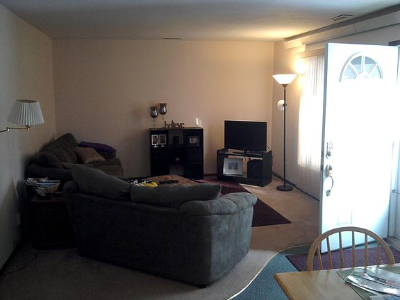 2nd image of 507 W 20th St