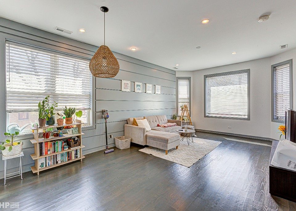 1st image of 2806 N Mozart St APT 2