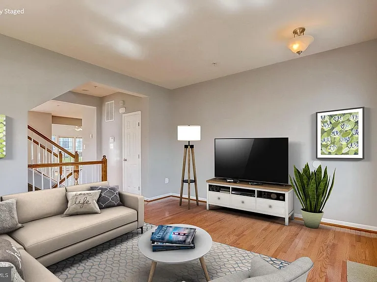 1709 Hayle Dr — Photo 8