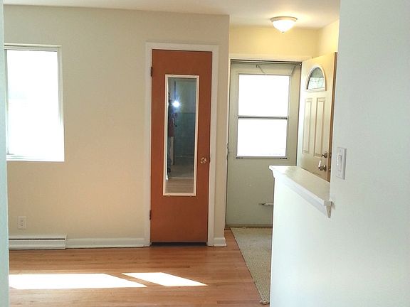 5th image of 5021 Suffield Ct APT D
