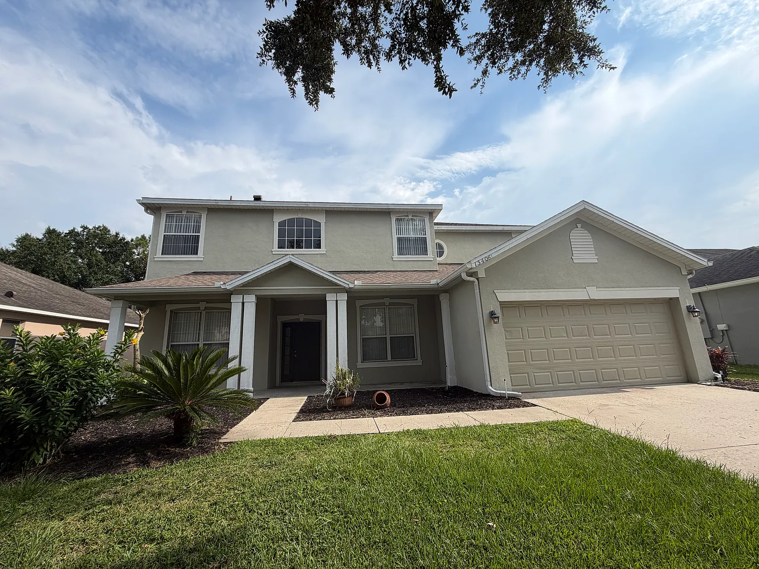 4 bed, 2732 sqft, $2,850 — Photo 2