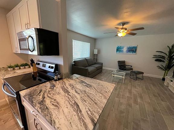 3rd image of 115 SW 1st Ave APT 8