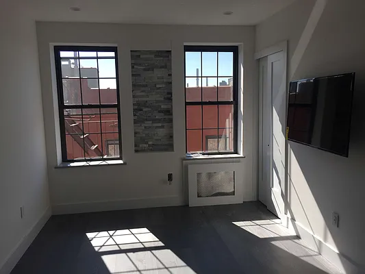 Rented by Gemstone Realty Partners | media 16