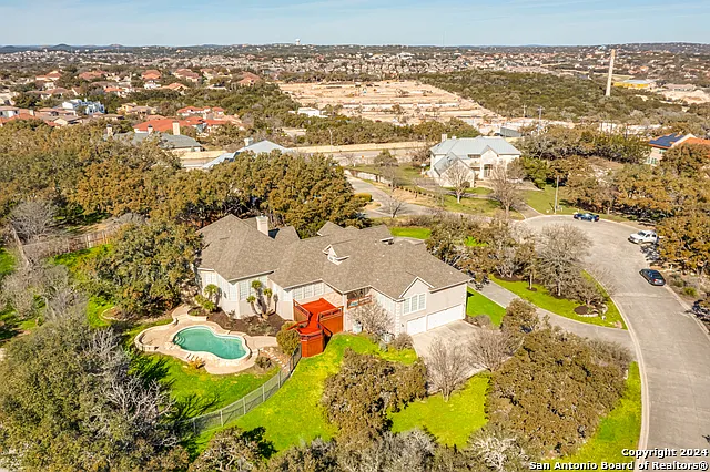 5 bed, 5.0 bath, 5000 sqft, $5,500 — Photo 4