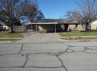 1422 Roberts Ave, Cleburne, TX 76033