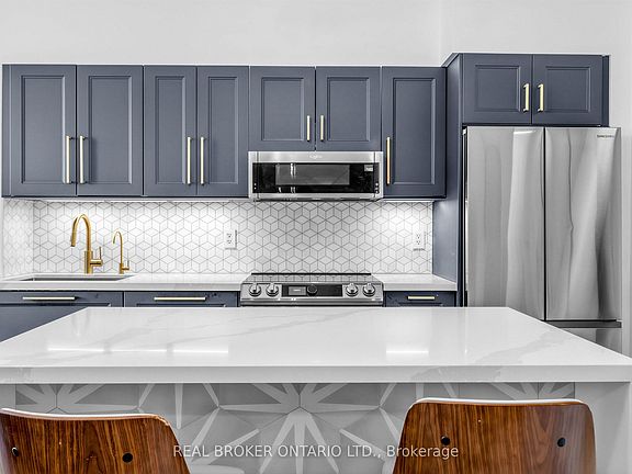 5th image of 209 Fort York Blvd #260