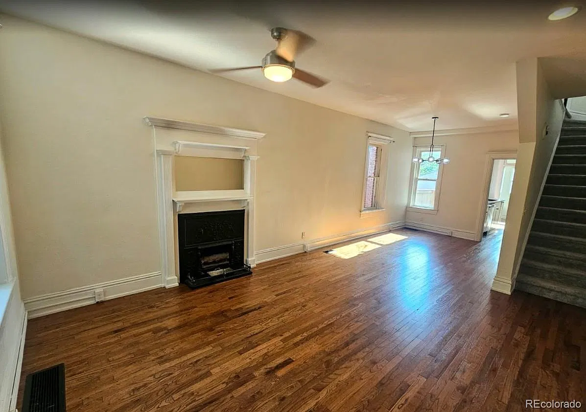 2 bed, 2.0 bath, 1271 sqft, $2,500 — Photo 2