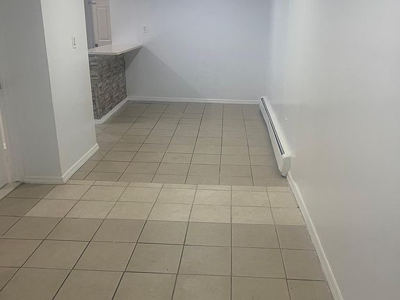 4th image of 2100 Mapes Ave #B