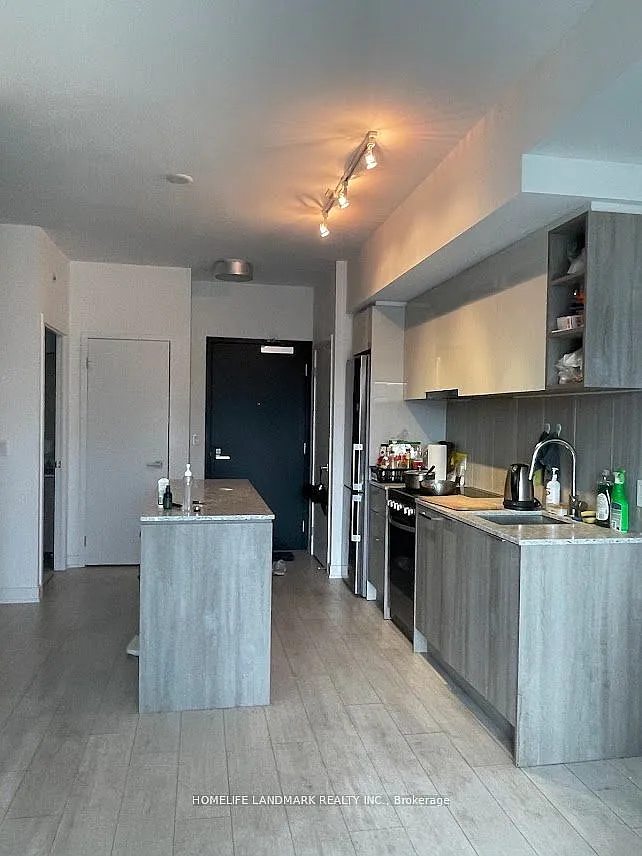 2 bed, $2,100 — Photo 2