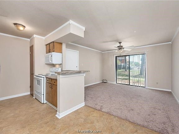 3rd image of 904 University Dr E #61