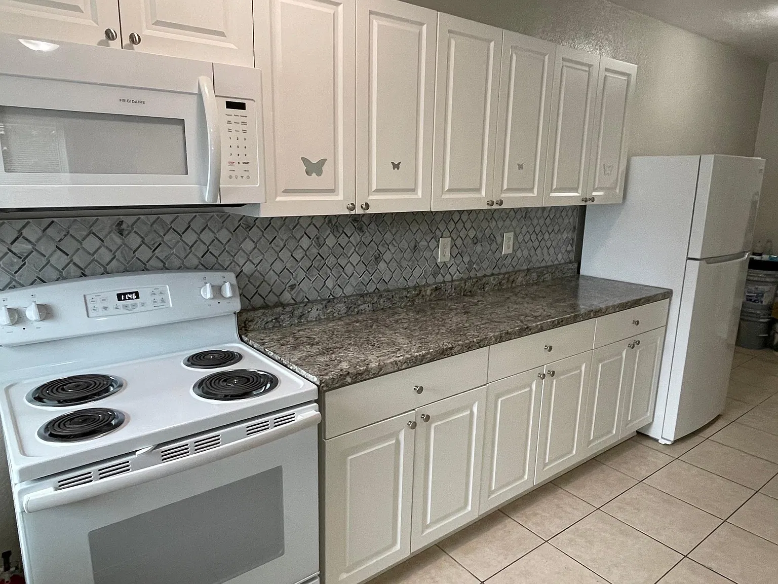 2 bed, 700 sqft, $1,000 — Photo 4