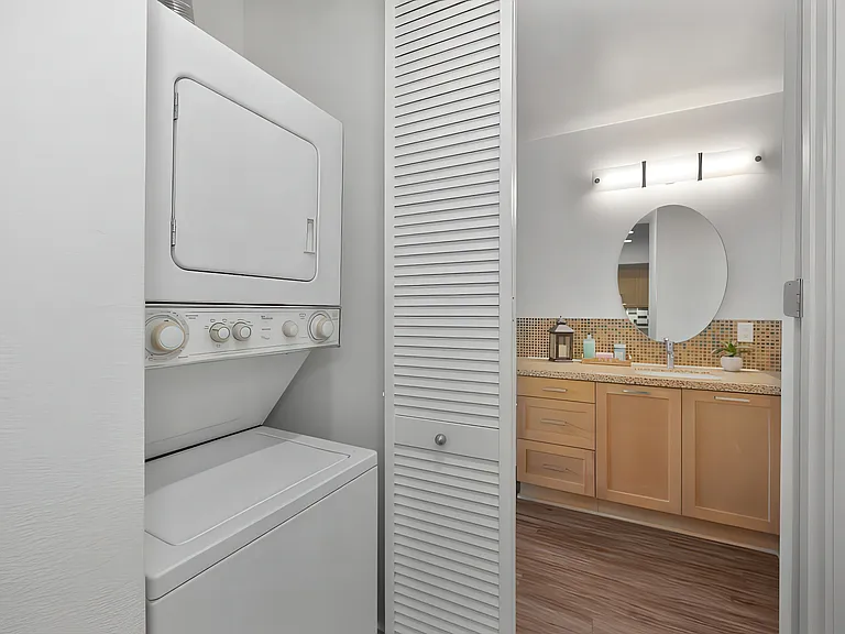 The Vivere Lofts — Photo 24