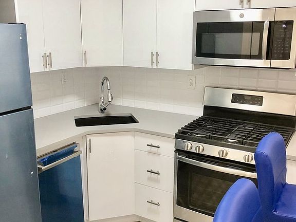 2nd image of 316 W 56th St #2D